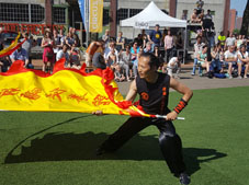 Kung Fu Tai Chi Leeuwendans voor "A Brand New Day"